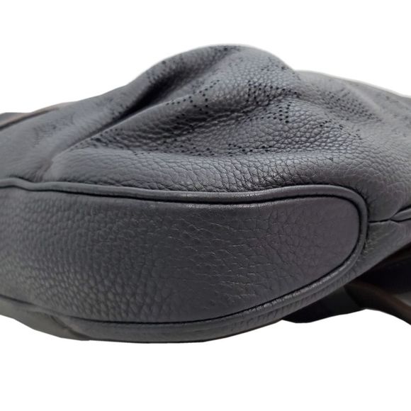 Louis Vuitton Selene MM Mahina Noir Black Tote Shoulder Bag - Picture 5 of 10